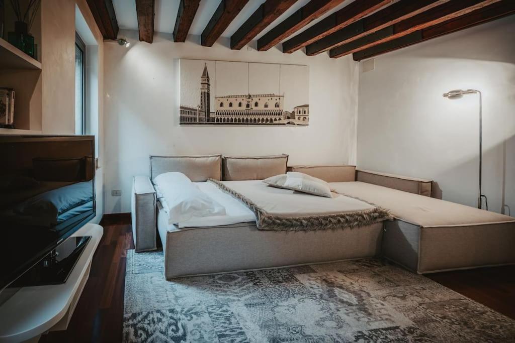 2 Min Da Piazza San Marco L-Home Venezia Eksteriør bilde