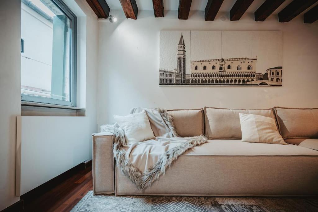 2 Min Da Piazza San Marco L-Home Venezia Eksteriør bilde